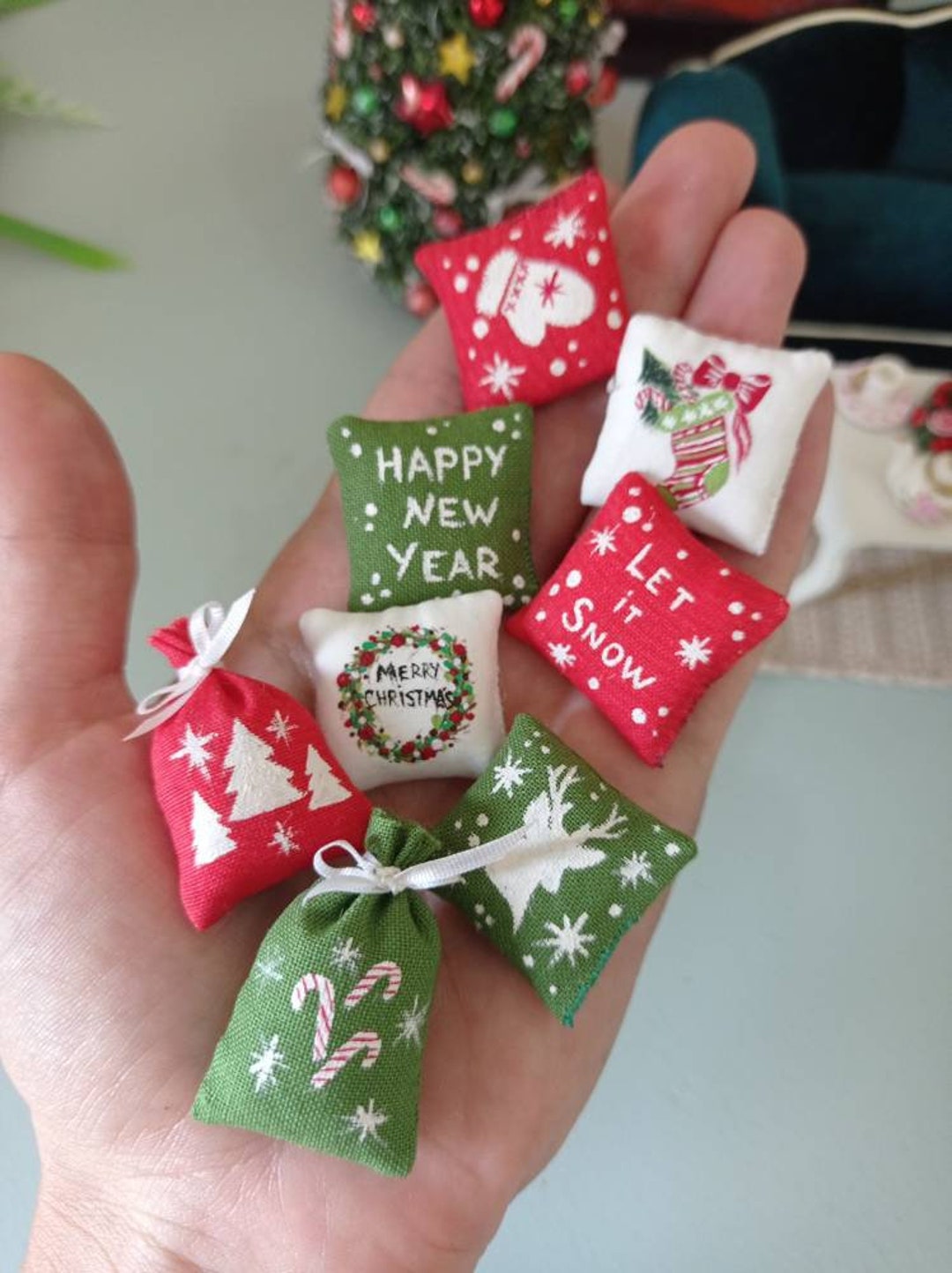 Christmas miniature pillows