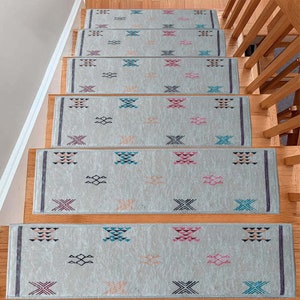 Bird Wing Stair Rug, Stair Treads Rug, Non-Slip Backing Rug, Machine Washable Rug, Easy to Clean, Step Rug