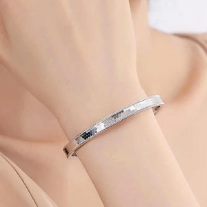 Platinum Bangle Pt950 Geometric Scaled Patterned Platinum Bangle Sleek Bracelet Minimalist Jewellery Hinged Platinum Bangle for Women