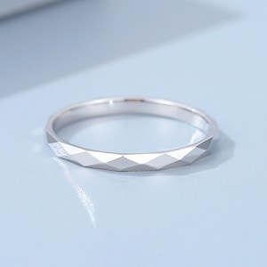 Platinum Ring Pt950 Ring Rhombus Faceted Platinum Ring Minimalist Jewellery Lightweight Wedding Band Wedding Ring for Women Ring for Men