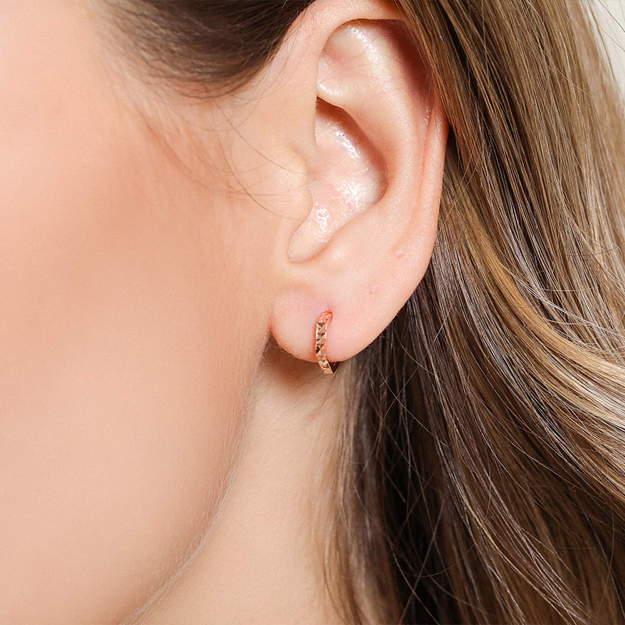 イヤリング フープイヤリング ペンタゴン スワロフスキー×ペンタゴンゴールドフープピアス⁄イヤリング | Azuki