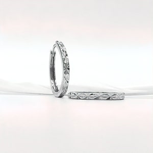 Solid Platinum Earrings Pt950 Earrings Minimalist Jewellery Laser Cut Platinum Hoop Earrings for Unisex Earrings for Women Earrings for Men