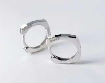 プラチナ PT950 11.4mmX4.5m 3段エッジフープポストピアス 1ペア