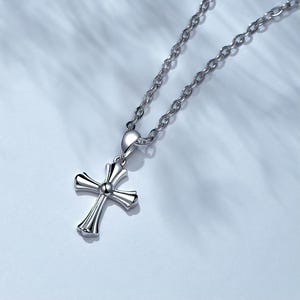 Solid Platinum Necklace Cross Pendant Pt950 Necklace Minimalist Jewellery Unisex Cross Platinum Pendant Necklace for Men Necklace for Women