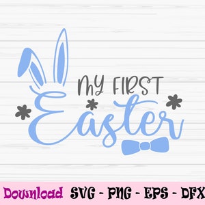 Könnte beinhalten: Blaue Hasenohren mit einer Schleife und dem Text "My First Easter" mit zwei Sternen auf jeder Seite des Textes.