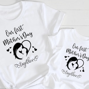 unsere erste Muttertagssvg, neue Mama svg, Mama und ich svg, Dxf, Png, Eps, jpeg, Cut Datei, Cricut, Silhouette, Druck, Sofort Download