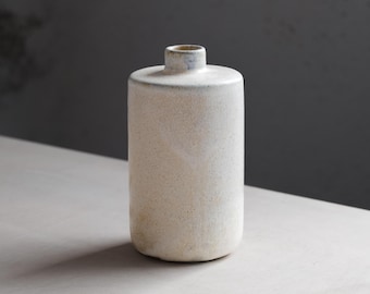 In Stock - Wheel-Thrown White Ceramic Vase – Handmade Minimalist Stoneware for Elegant Home Decor - In Stock