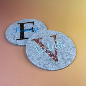 Posavasos de fieltro personalizados con nombre | Posavasos de fieltro personalizados | Tarjeta de lugar para boda | Regalo para boda y cumpleaños | Gris