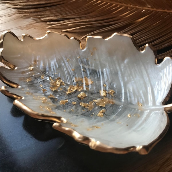 Jewelry bowl decoration resin gift bowl leaf shape ring bowl epoxy resin leaf home decoration decoration wedding gifts individual