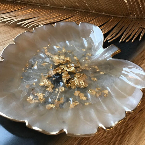 Jewelry tray / tray leaf shape / ring tray / made of epoxy resin / palm