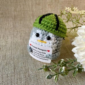 Pingüino de bolsillo con sombrero - Pingüino de bolsillo - Tu amuleto para el buen humor - Idea de regalo - Regalo de cumpleaños - Regalos especiales