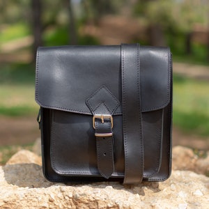 Sac en cuir grec fait main, sac réel pour hommes, sac messager, sac crossbody vintage, vrai cuir authentique, sac à bandoulière, taille moyenne, cadeau pour lui