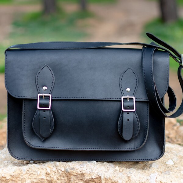 Classic Vintage Satchel Bag