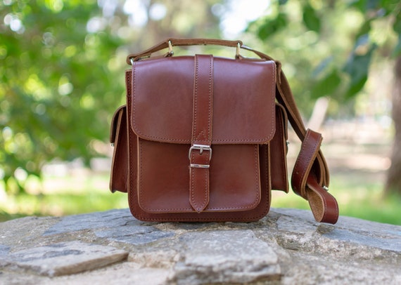 MegaGear Leather Camera Messenger Bag (Brown) MG1329