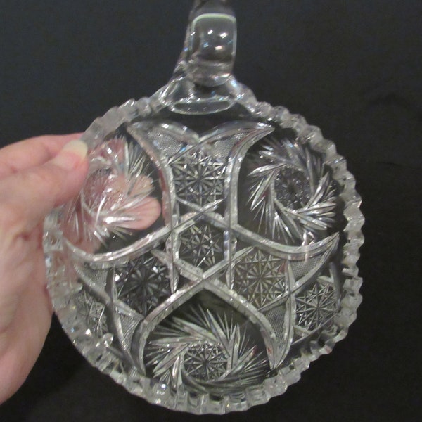 Antique Circa 1905-1915 Nappy Dish- Rare Quaker City Glass Co. Nappy/Trinket/Candy Dish with Handle  SH