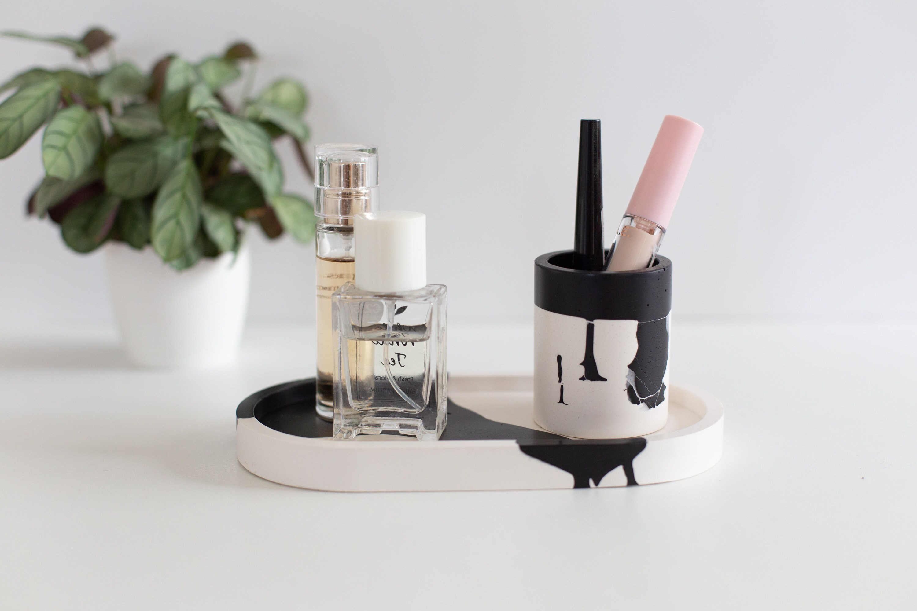 Ensemble d'un Plateau Oval et Un Petit Pot Blanc Noir - Vide Poche Plateau de Bibelots Décoration d'