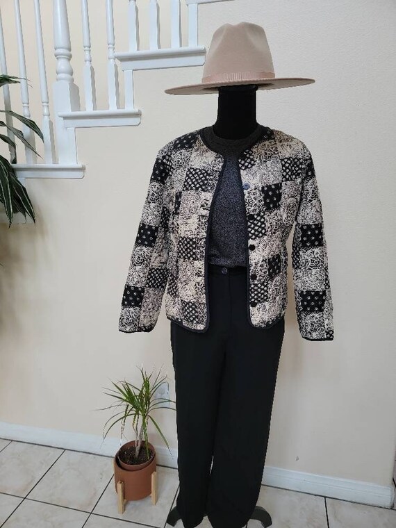 Silkland black and white quilt jacket / petite med