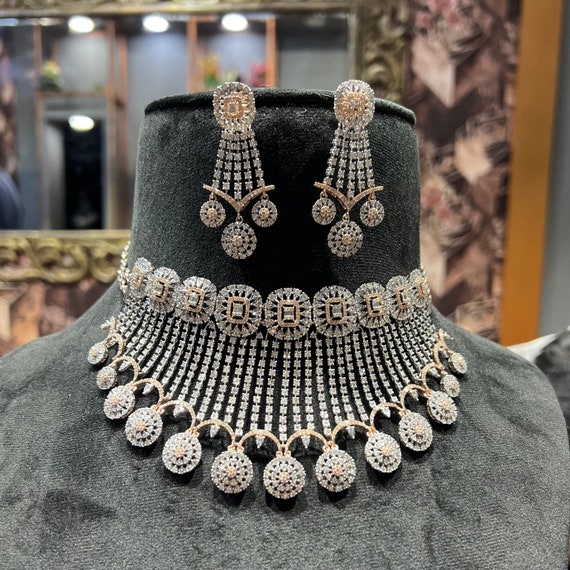【セット】Katie ロゼット ビッグ缶バッジ ネックレス チョーカー ハンドメイド14K/18Kソリッドゴールドダイヤモンドチョーカー