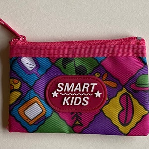 KIDS COIN PURSE avec anneau fendu Memphis era vintage 80s collection Smart kids Fish Mosquito Télévision Lèvres Miroir Nouveau vieux stock