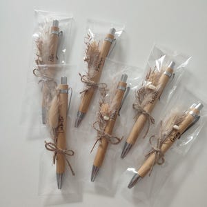 Balpen gepersonaliseerd - balpen naar keuze - cadeau met gedroogde bloemen - individuele gravure - verjaardagscadeau