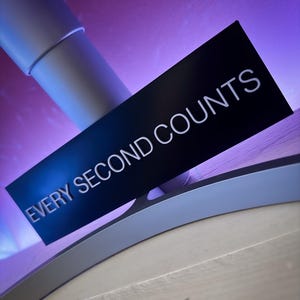 The Bear Every Second Counts Sign | Replica Restaurant Sign From the The Bear’s Kitchen As Seen on TV | Fan Art Wall Decor | YES CHEF