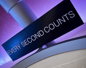 The Bear Every Second Counts Sign | Replica Restaurant Sign From the The Bear’s Kitchen As Seen on TV | Fan Art Wall Decor | YES CHEF