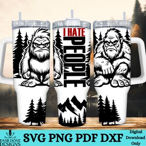 Envoltura de vaso Bigfoot SVG: Silueta de montaña para acampar (descarga digital)