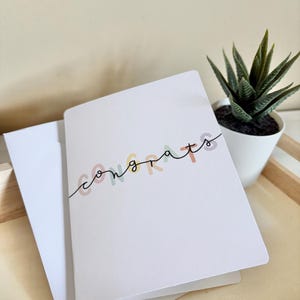 Tarjeta de felicitaciones (en cursiva)