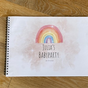 Babyparty Gästebuch personalisiert Babyshower Baby Dekoration DIN A4 Querformat Geschenk Spiel Buch Polaroidbild Regenbogen neutral Spaß