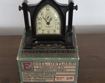 Spectacular Vintage New Haven 'Easel ArtAlarm'--Shelf or Mantel WindUp Gothic Alarm Clock in Brown Bakelite with Original Box