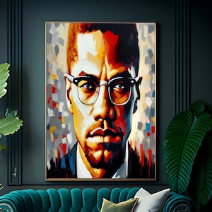 Puede incluir: Un retrato colorido de un hombre con gafas cuelga sobre un sofá turquesa con mechones. La habitación cuenta con plantas en macetas, una mesa de centro redonda con tapa de cristal y una ventana, creando un interior elegante.