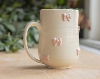 20oz PINK Bow Mug