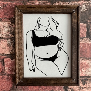 Mujer con curvas en lencería - Lienzo enmarcado, arte de pared ligero