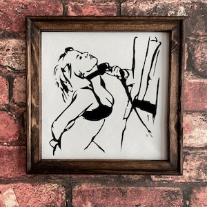 Collared beauty - Framed canvas lightweight framed wall art