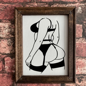 La femme en collants - Toile d&#39;art murale légère encadrée