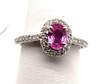 Anillo de diamantes y zafiro rosa de 18 k