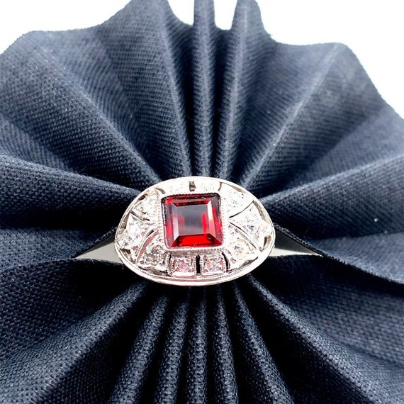Art Deco Platinum and Garnet Ring - image 4