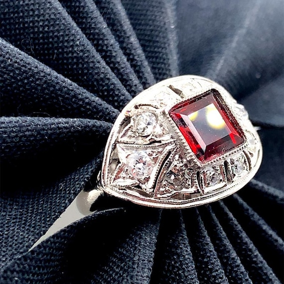 Art Deco Platinum and Garnet Ring - image 5