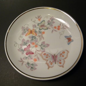 Vintage Avon Butterfly Collectors Plate Gold Trim