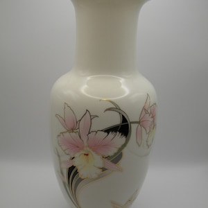 Vintage Iris Pattern Vase, Japanese Fine China, Iris with Butterfly Porcelain Gold Trim