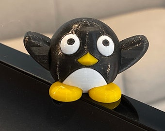 Desk Friend Penguin Pete 3x