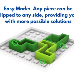 Może przedstawiać: Gra logiczna z białą podstawą i zielonymi elementami układanki. Tekst "Easy Mode: Any piece can be flipped to any side, providing you with more possible solutions" jest wyświetlany na niebiesko.