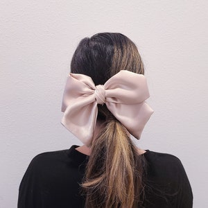 Creme Seide Satin Schleife, elegante Schleife, übergroße Haarschleife, große Schleife, Haarspange Clip, Haarschleife für Frauen, Hochzeitsschleife, Seidenschleife, Haarclip Schleife