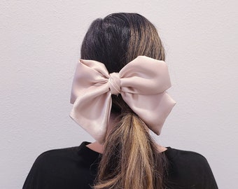 Cream Silk satin hair bow, elegant bow,oversized hair bow, big bow, barrette clip, hair bow for women, wedding bow, silk bow, hair clip bow