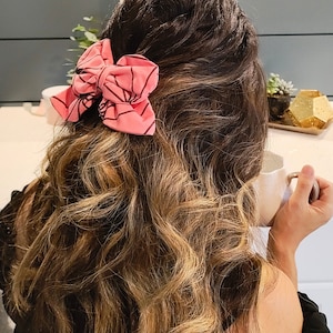 Pink small butterfly hair bow, pigtail bow, small hair bow, anime inspired bow, hair bow for women, butterfly hair barrette, hair accessory