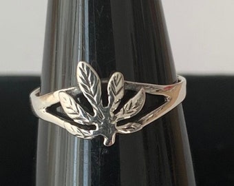 Sterling  Silver  925  Adjustable  Leaf  Toe  Ring