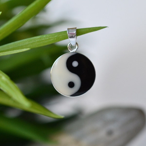 Sterling  Silver  925  Yin  and  yang  Pendant