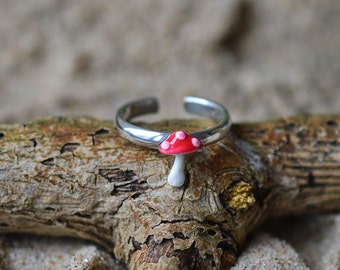 Sterling  Silver  925  Adjustable  Red  and  White  Mushroom  Toe  Ring