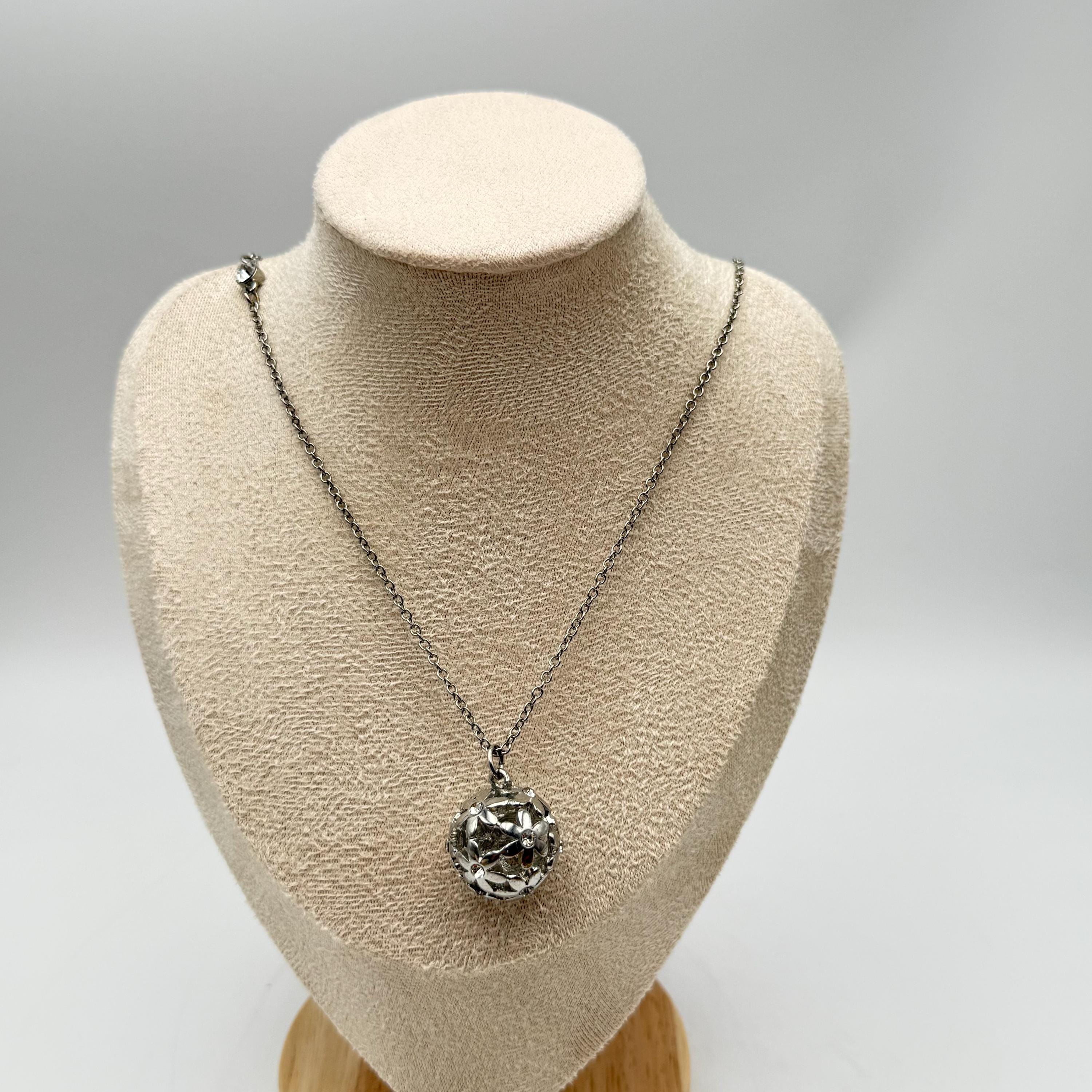 Vintage Guess Necklace - Etsy