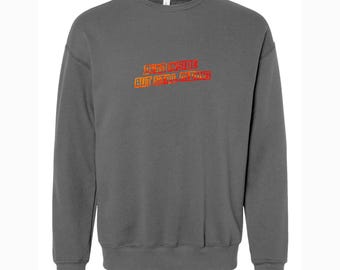 Dead Inside But Still Riding – Western Outlaw Meme grey sweater unisex | Gritcore Cowboy Aesthetic